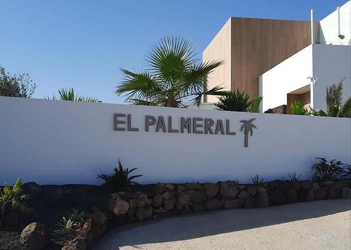 El Palmeral - With Terrace And Pool In *