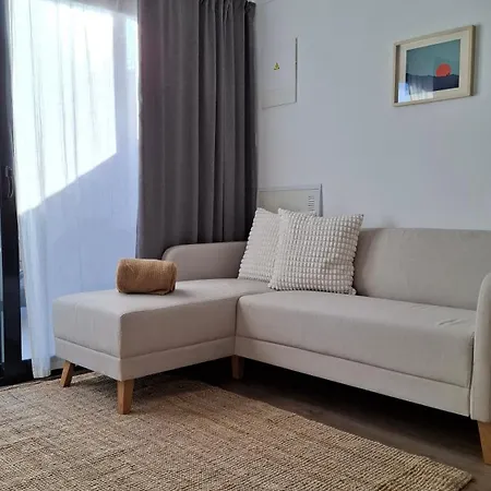 El Palmeral - House With Pool In