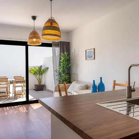 El Palmeral - House With Pool In *