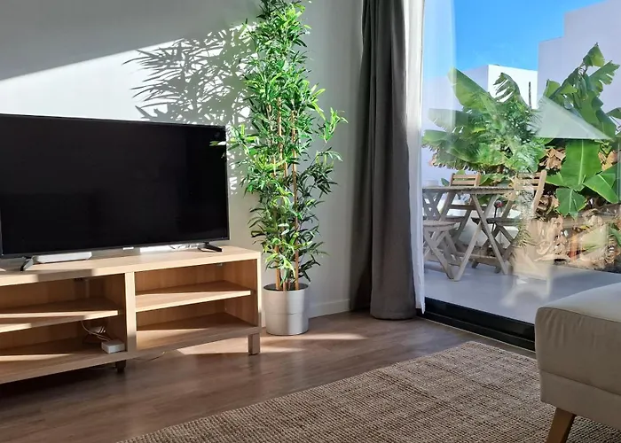 別荘 El Palmeral - With Terrace And Pool In *